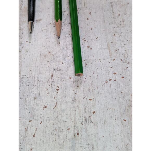 Lot VTG Burlington Northern Railroad Pencils Green Wood Black Scripto Mechanical - Picture 4 of 8
